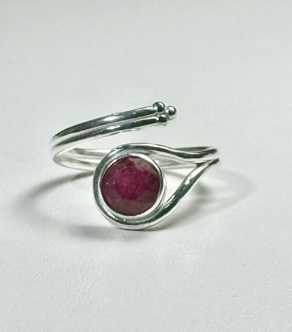 Anillo con Rubi Mod. 15