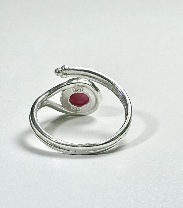 Anillo con Rubi Mod. 15 - Imagen 2