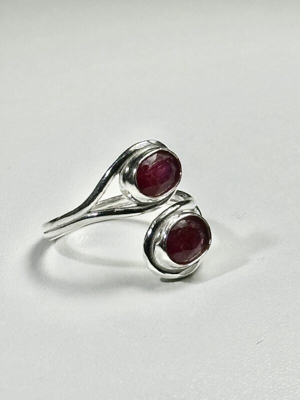 Anillo con Rubi Mod. 16 - Imagen 4